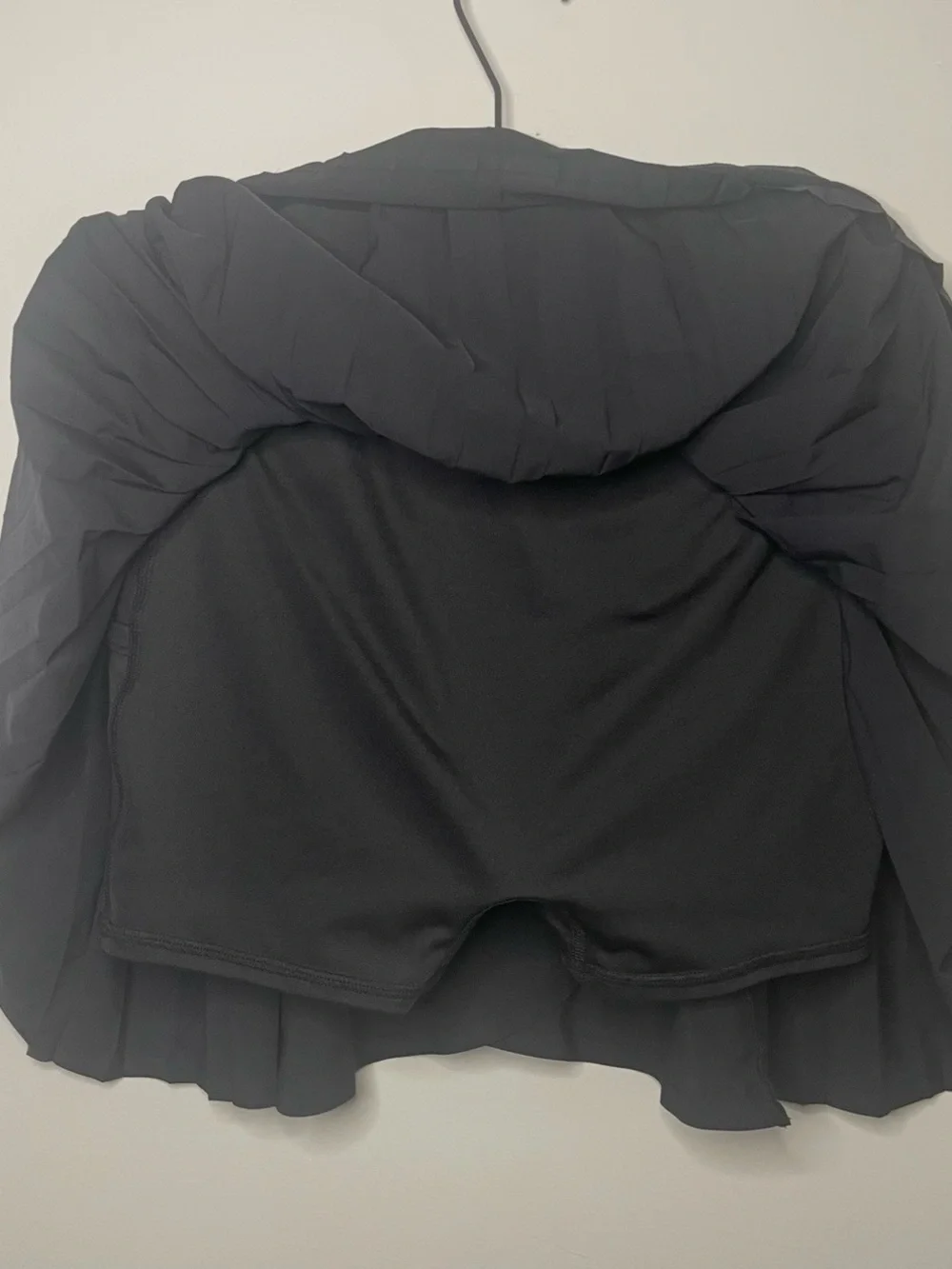 ALO Yoga Black Pleated Skater Skort